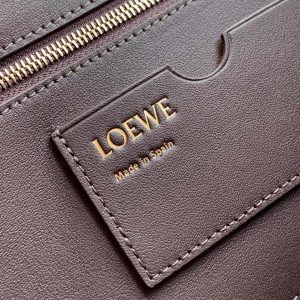 Loewe Madrid Soft Calfskin Tas - Premium 1:1 Replica Kwaliteit & Snelle Levering 1155074802 - front view | Loewe